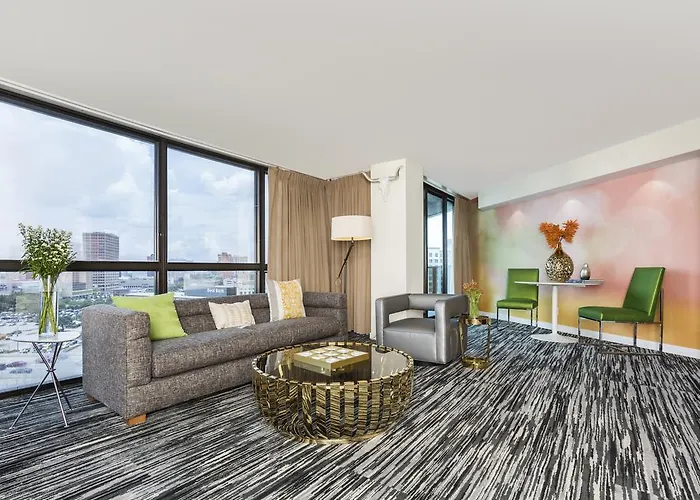 Hotel Derek Houston Galleria